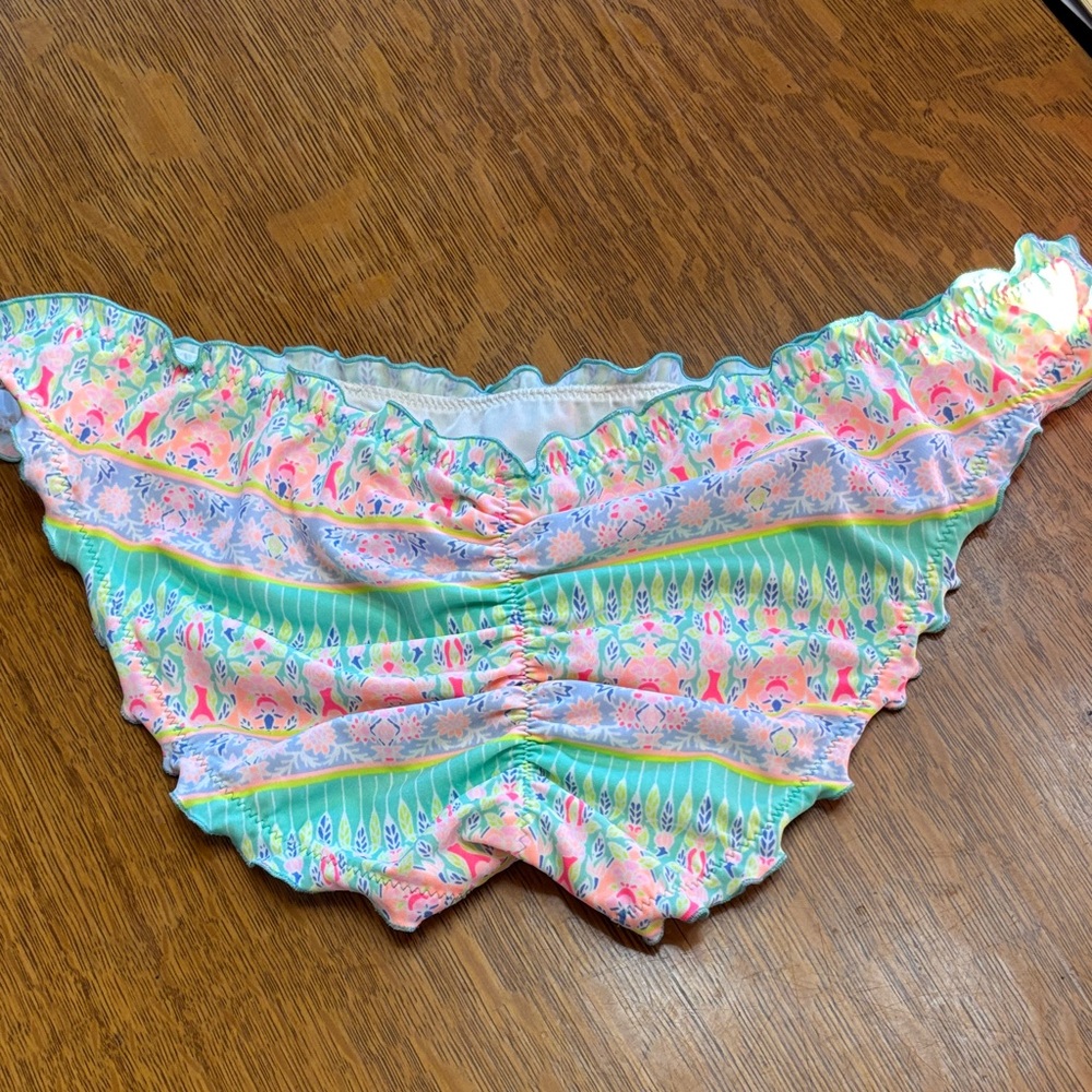 Floral Ruffle Bikini Bottoms - Picture 4 of 5